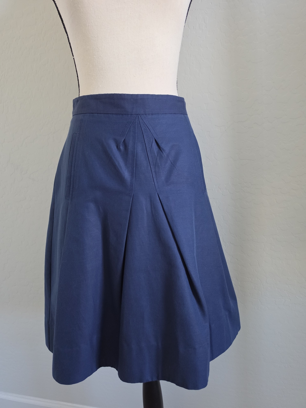 SINCLAIRE - Beautiful French Blue Pleated A-Line Skirt - back zip  size 4